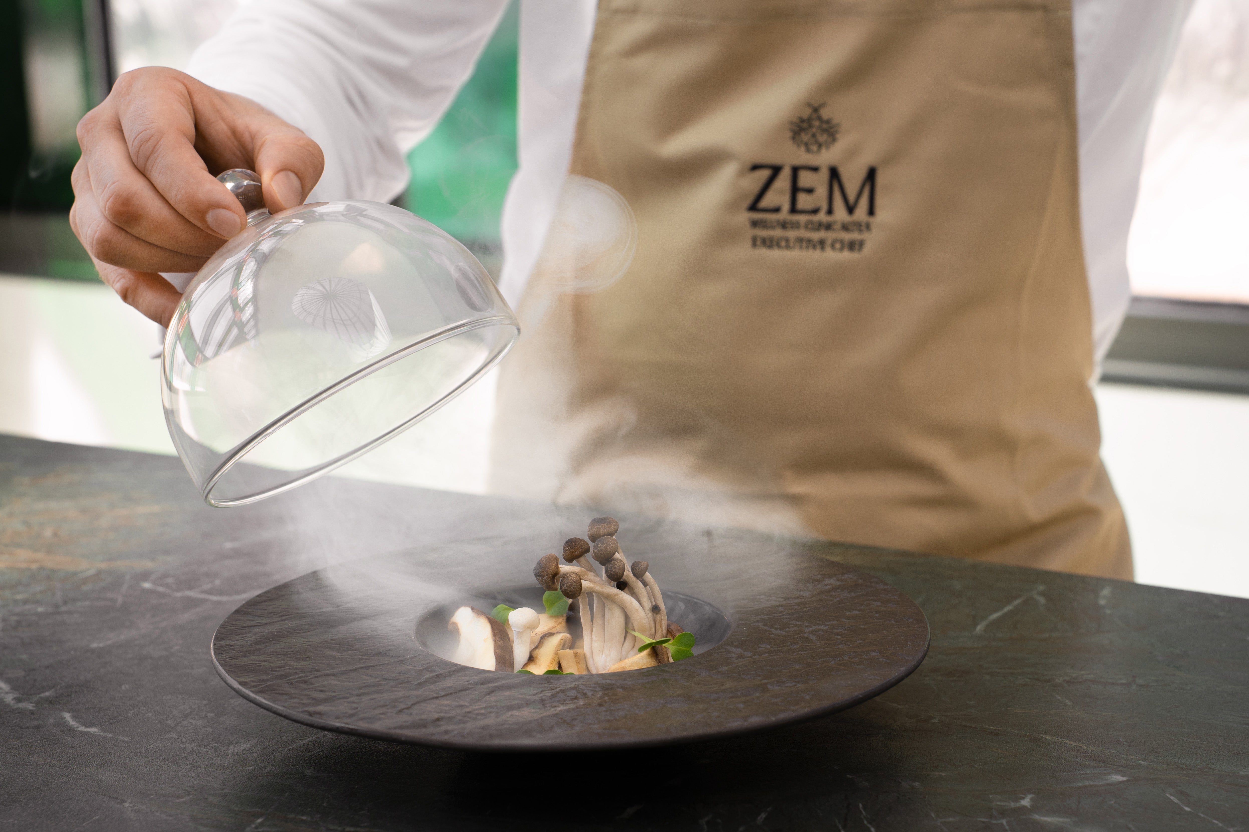 What makes ZEM Wellness Clinic Altea stand out?